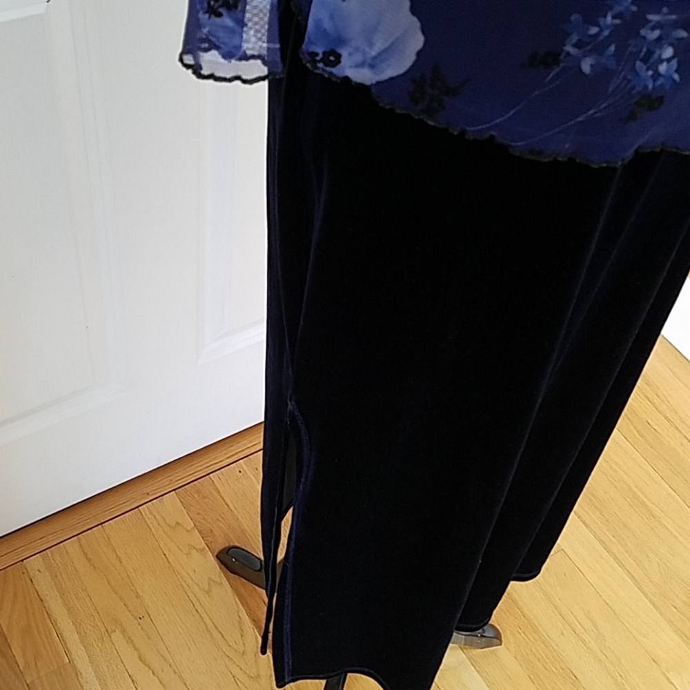 Blue three piece floral recital outfit. Girls L - Picture 4 of 5